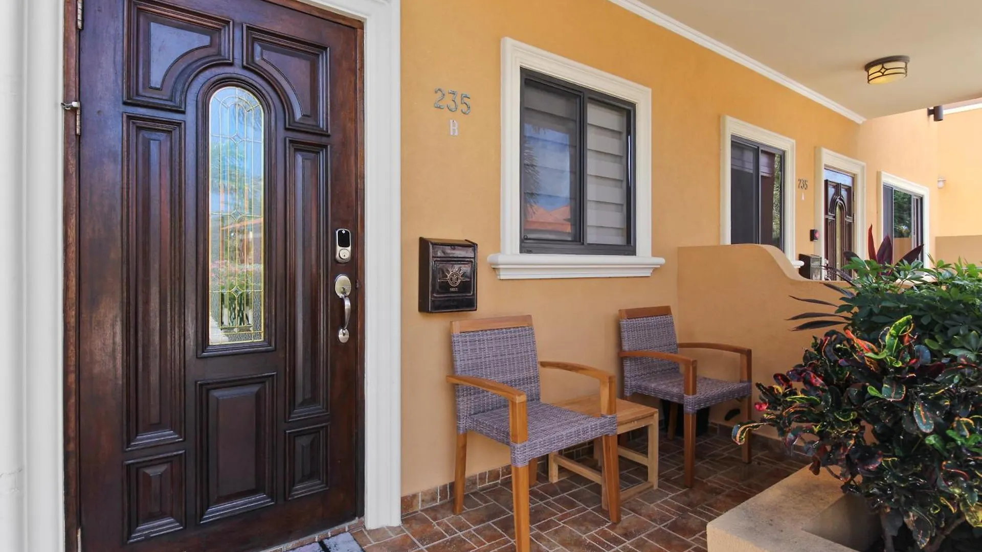 Bocobay Gold Coast Resort Palm Beach Aparthotel