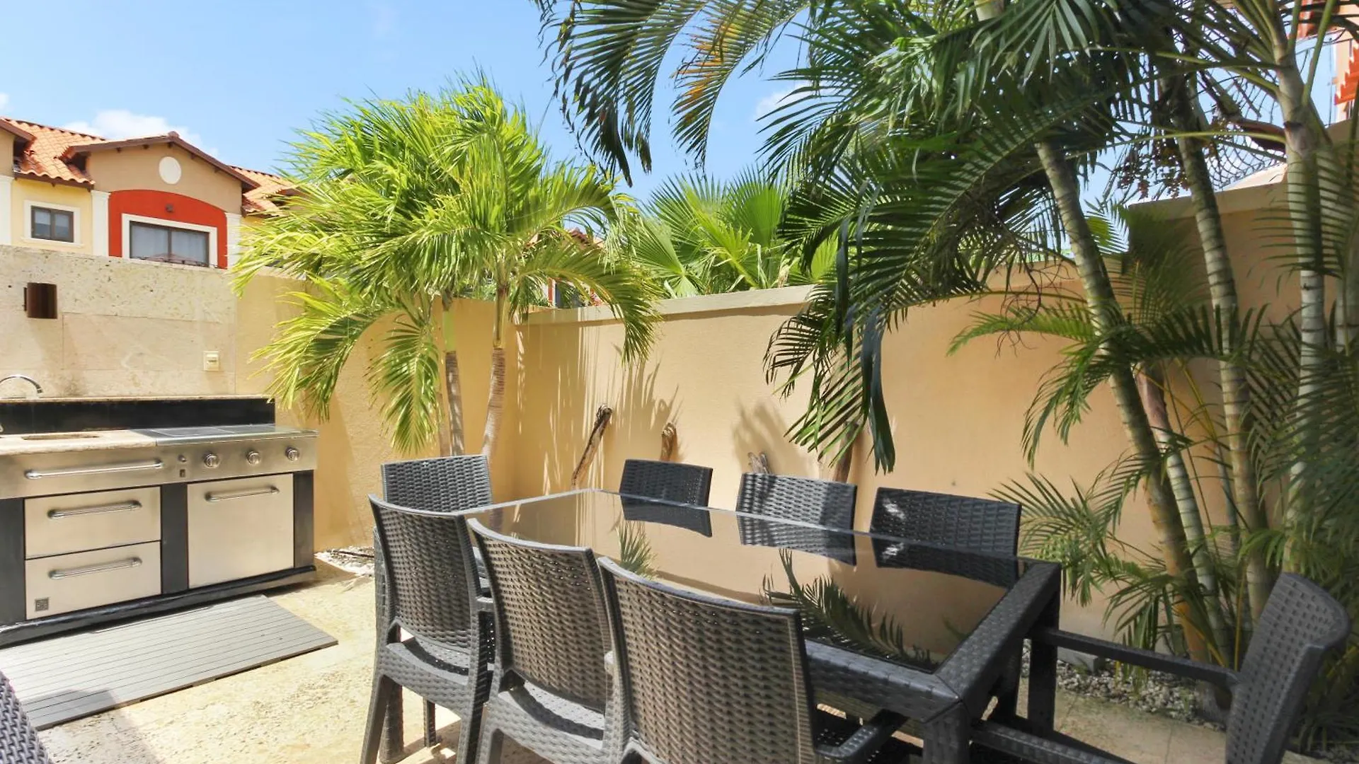Bocobay Gold Coast Resort Palm Beach Aparthotel
